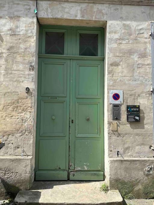 Appartement Confortable Laon Exterior photo