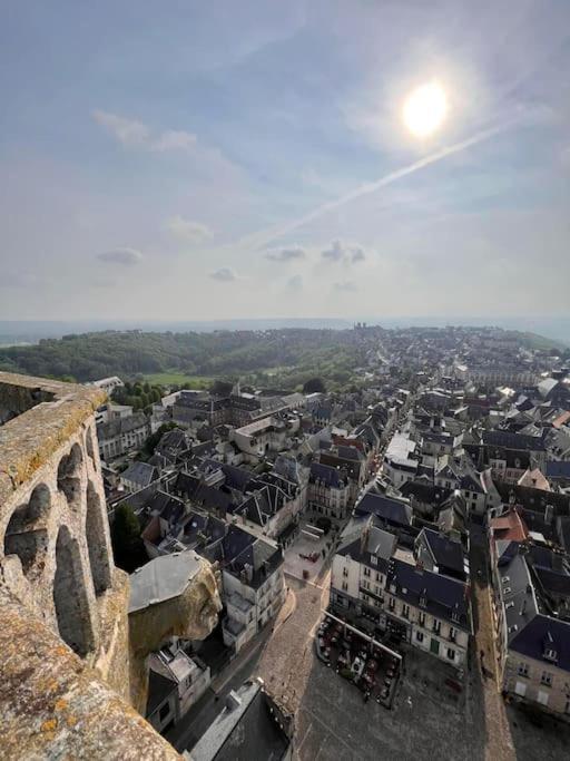 Appartement Confortable Laon Exterior photo